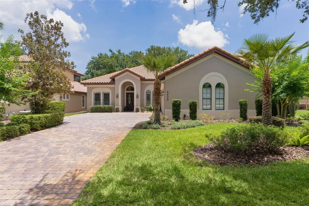 9429 SAN MIGUEL Howey In The Hills, FL 34737