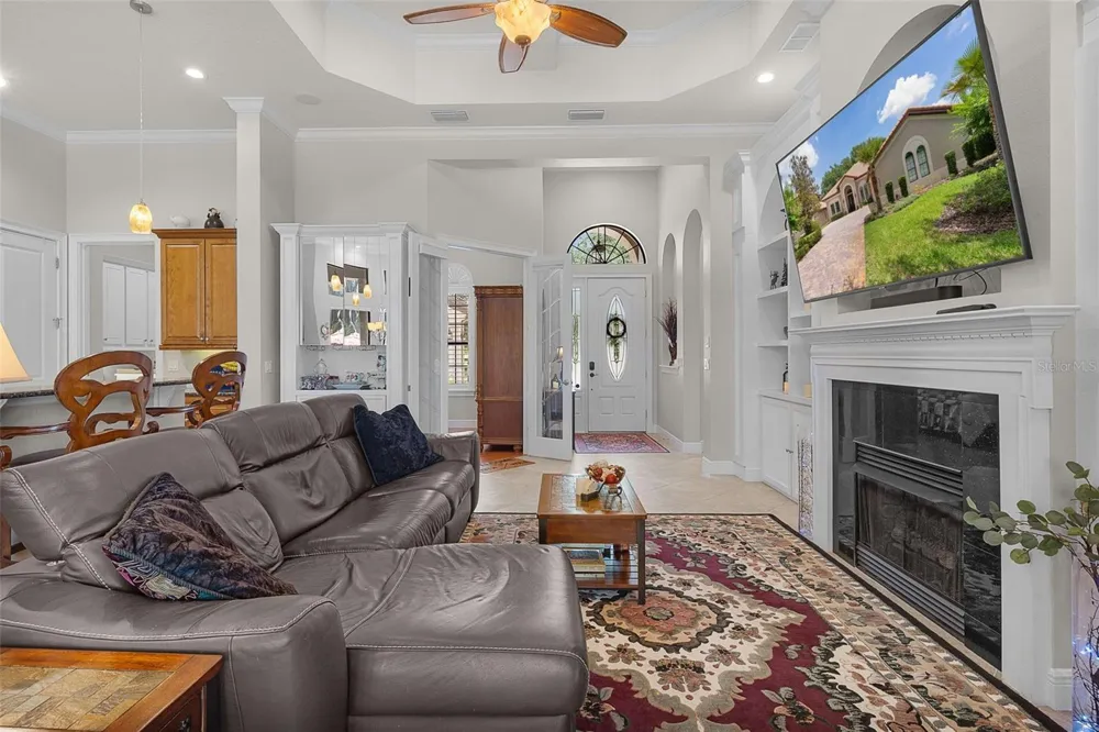 9429 SAN MIGUEL Howey In The Hills, FL 34737