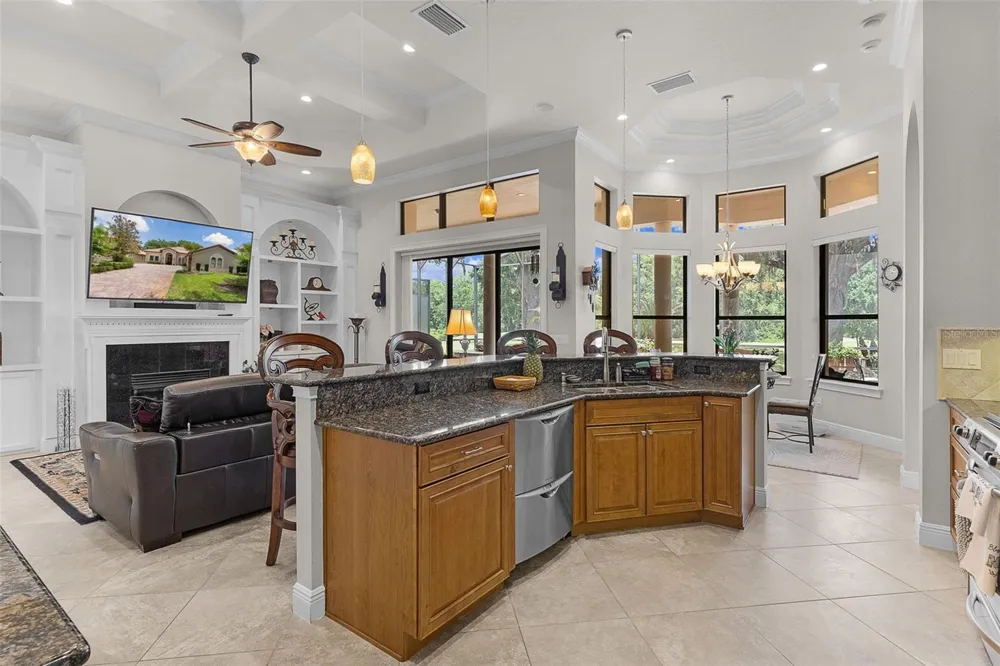 9429 SAN MIGUEL Howey In The Hills, FL 34737