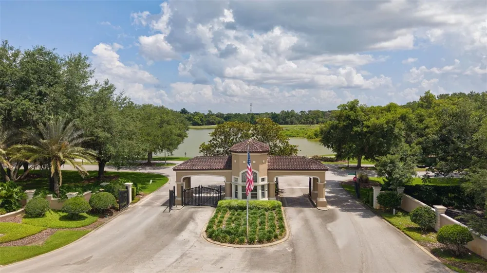 9429 SAN MIGUEL Howey In The Hills, FL 34737