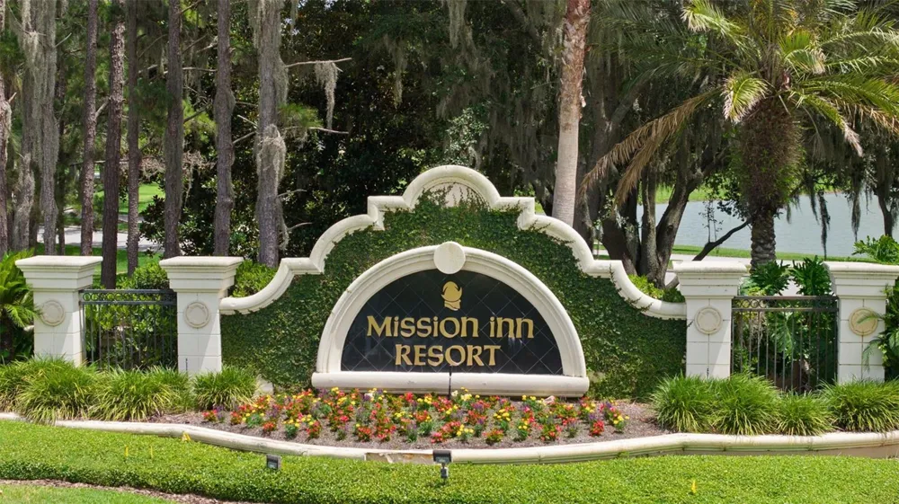9429 SAN MIGUEL Howey In The Hills, FL 34737