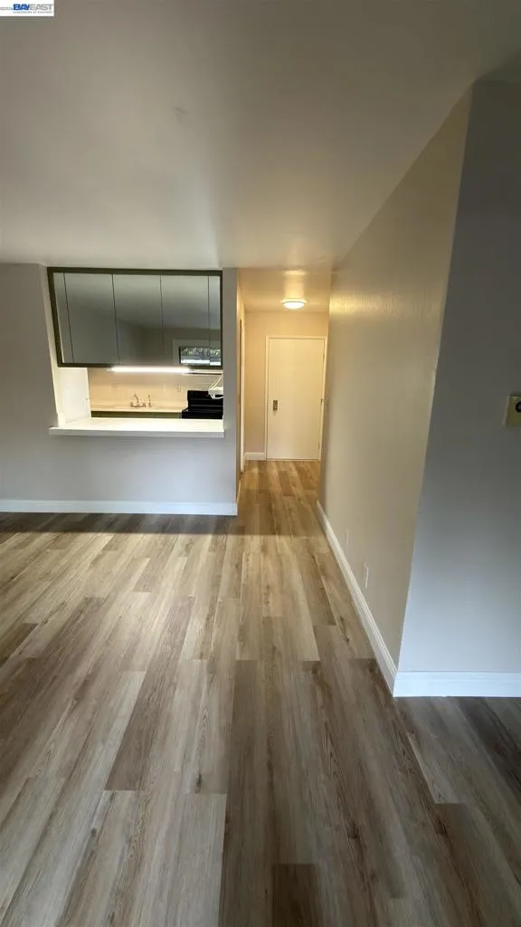 1327 Webster St #B105 Alameda, CA 94501