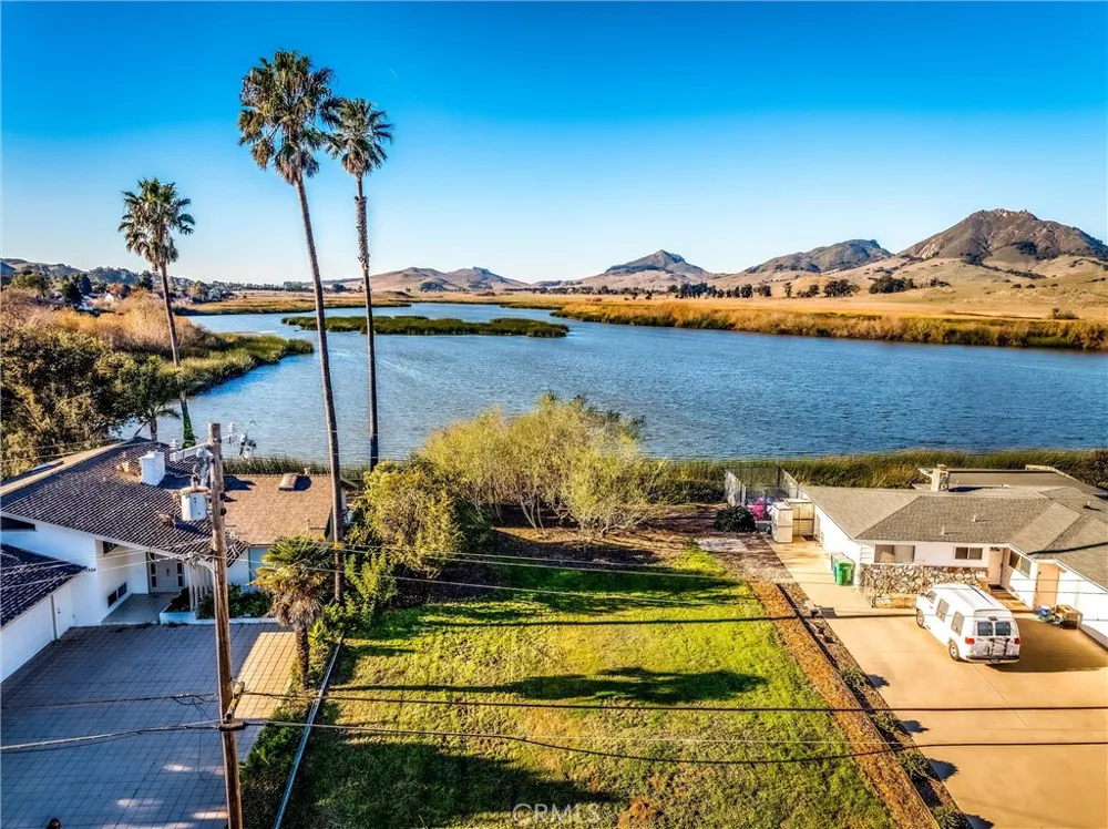 1312 Oceanaire San Luis Obispo, CA 93405