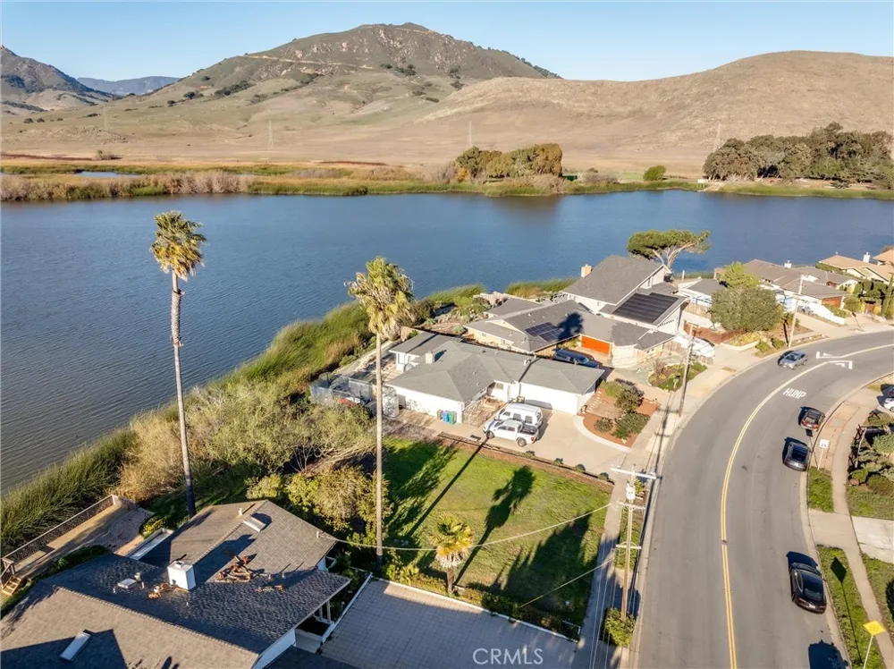 1312 Oceanaire San Luis Obispo, CA 93405