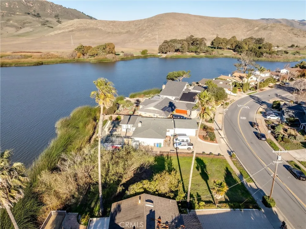 1312 Oceanaire San Luis Obispo, CA 93405