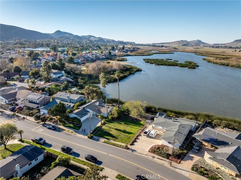1312 Oceanaire San Luis Obispo, CA 93405
