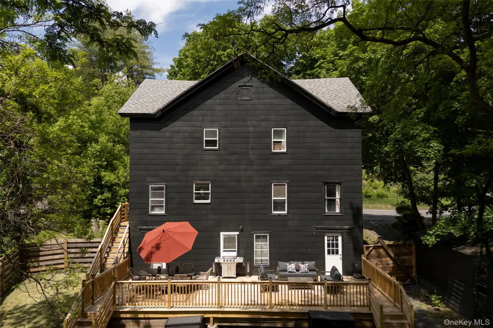 52 Church Street Hudson, NY 12037