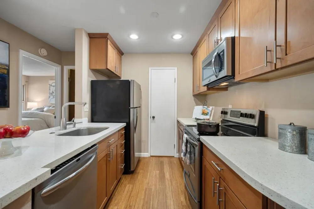 209 Boardwalk Avenue #H San Bruno, CA 94066