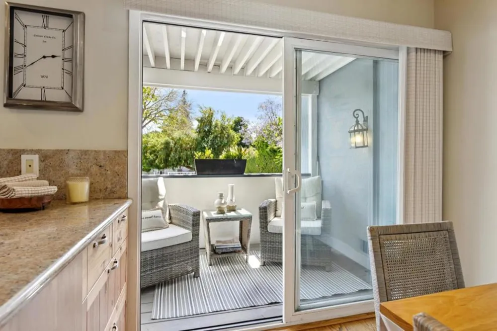653 Fox Court Redwood City, CA 94061