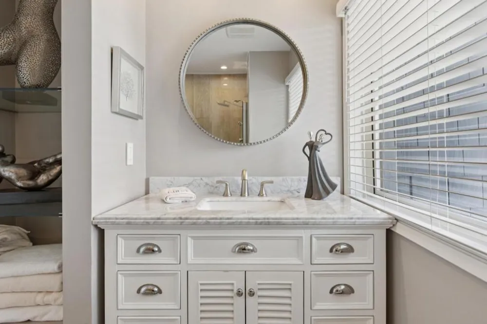 653 Fox Court Redwood City, CA 94061