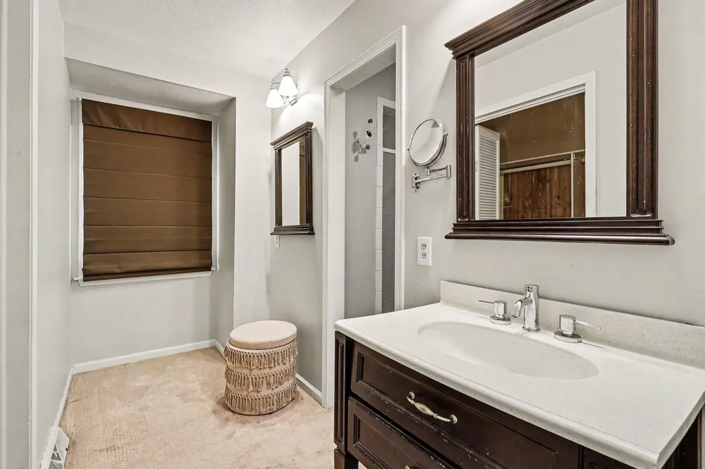 280 Portchester Road Park Township, MI 49424