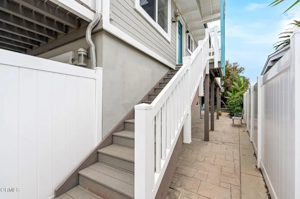 1308 Devon Lane Ventura, CA 93001