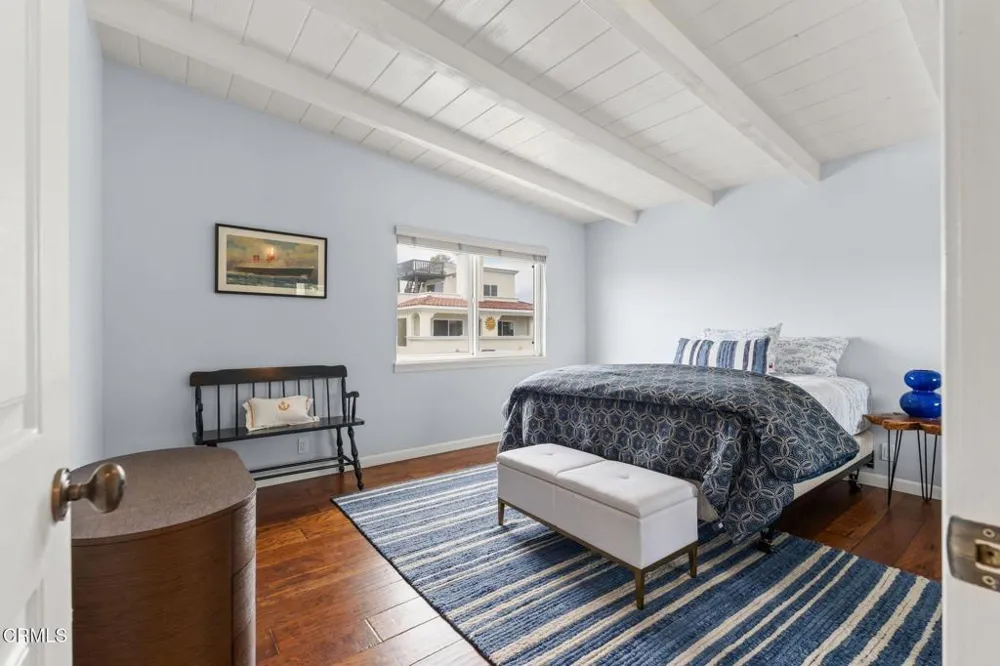 1308 Devon Lane Ventura, CA 93001