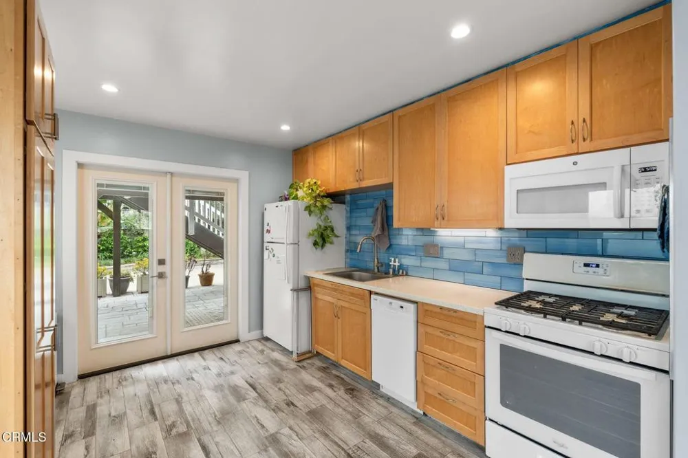 1308 Devon Lane Ventura, CA 93001