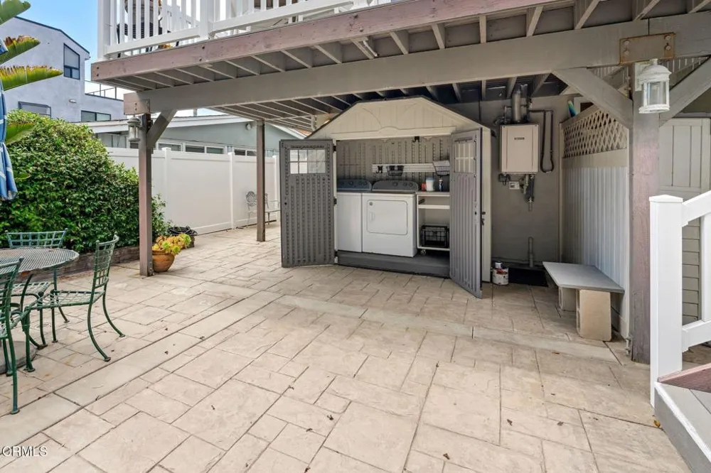 1308 Devon Lane Ventura, CA 93001