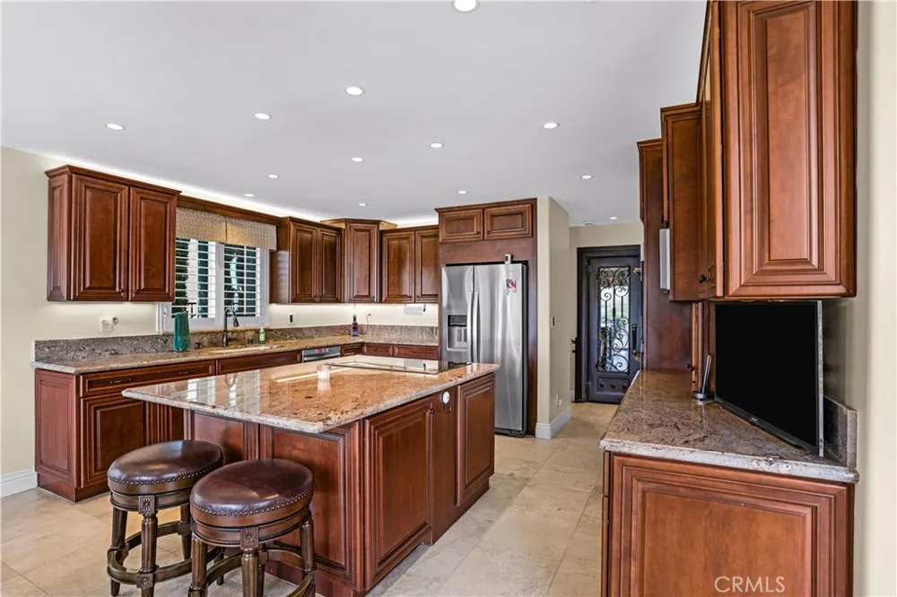 29723 Eagle Point Drive Canyon Lake, CA 92587