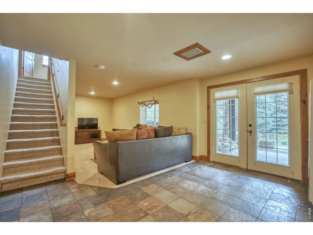 57 Falls Creek Drive Bellvue, CO 80512