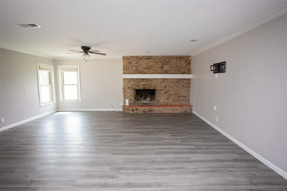 417 Summitt Avenue Graham, TX 76450