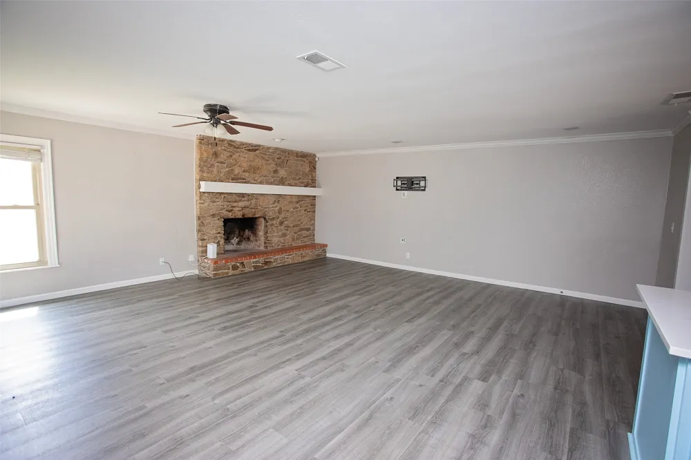 417 Summitt Avenue Graham, TX 76450