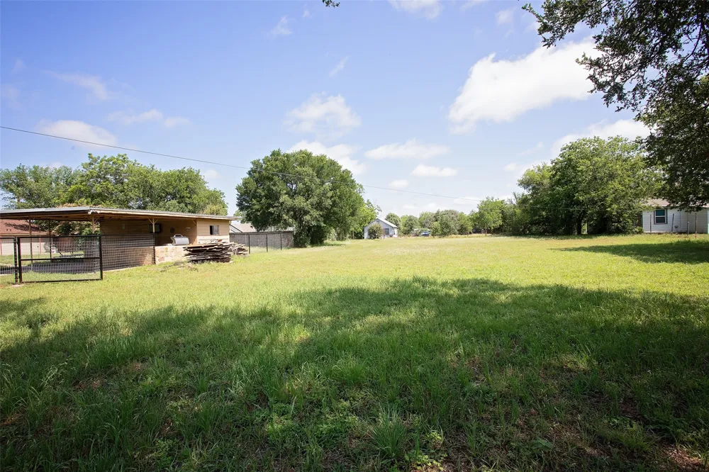 417 Summitt Avenue Graham, TX 76450
