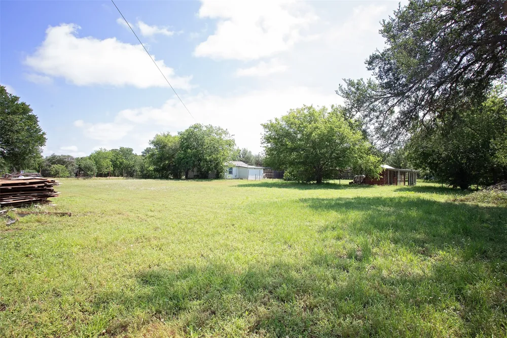 417 Summitt Avenue Graham, TX 76450
