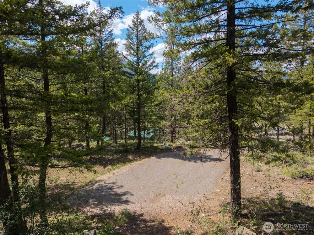 6 Homestead Road Winthrop, WA 98862