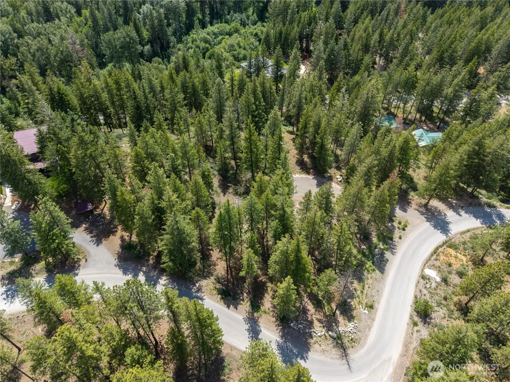 6 Homestead Road Winthrop, WA 98862