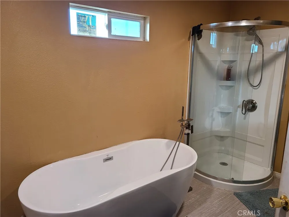 11685 Holmes Jurupa Valley, CA 91752