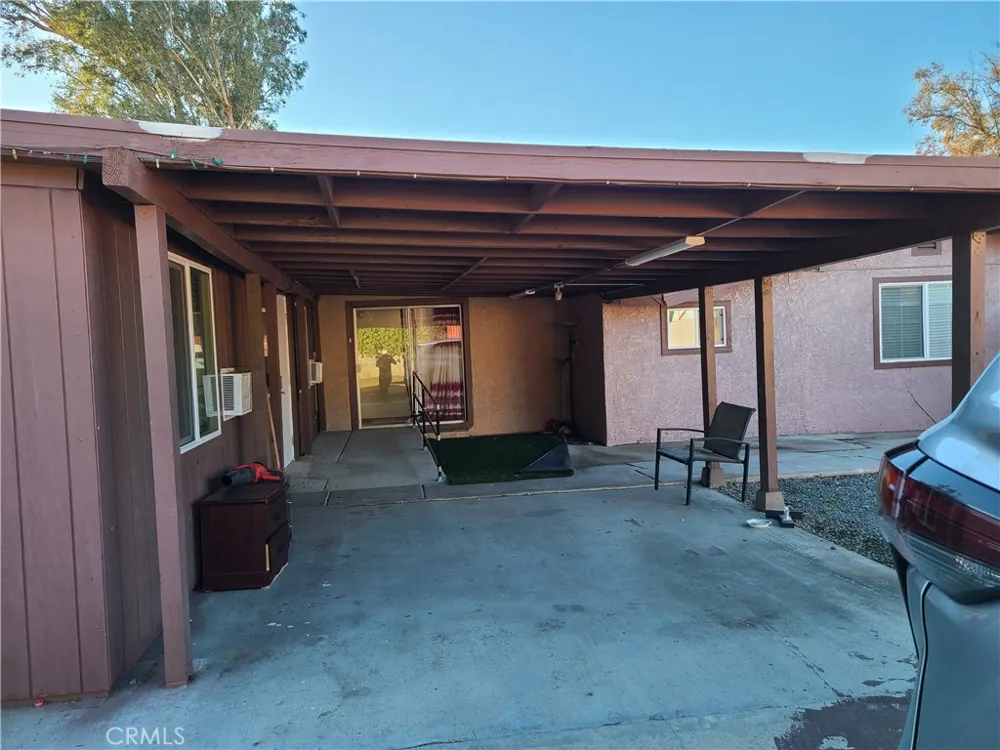 11685 Holmes Jurupa Valley, CA 91752