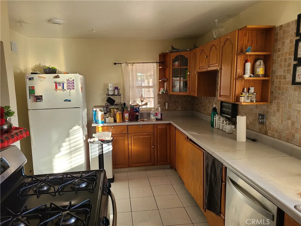 11685 Holmes Jurupa Valley, CA 91752