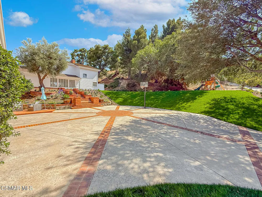 5 Concho Lane Bell Canyon, CA 91307
