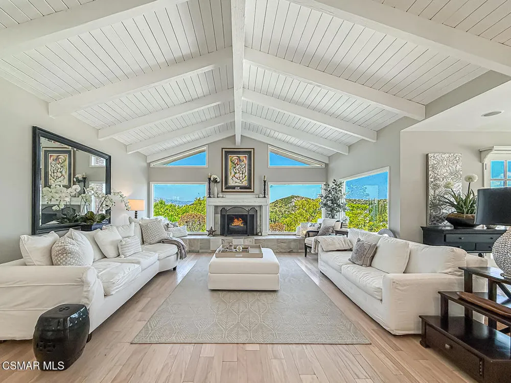 5 Concho Lane Bell Canyon, CA 91307