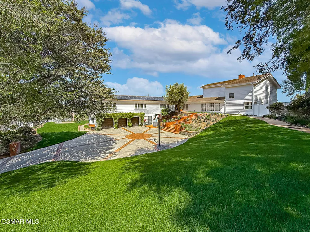 5 Concho Lane Bell Canyon, CA 91307
