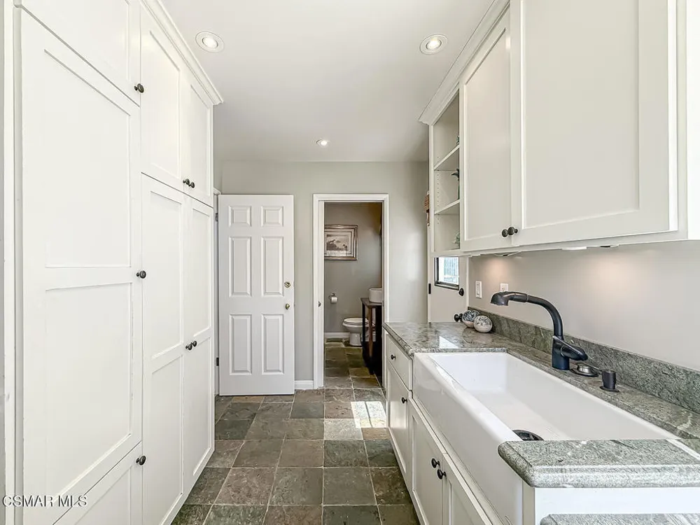 5 Concho Lane Bell Canyon, CA 91307