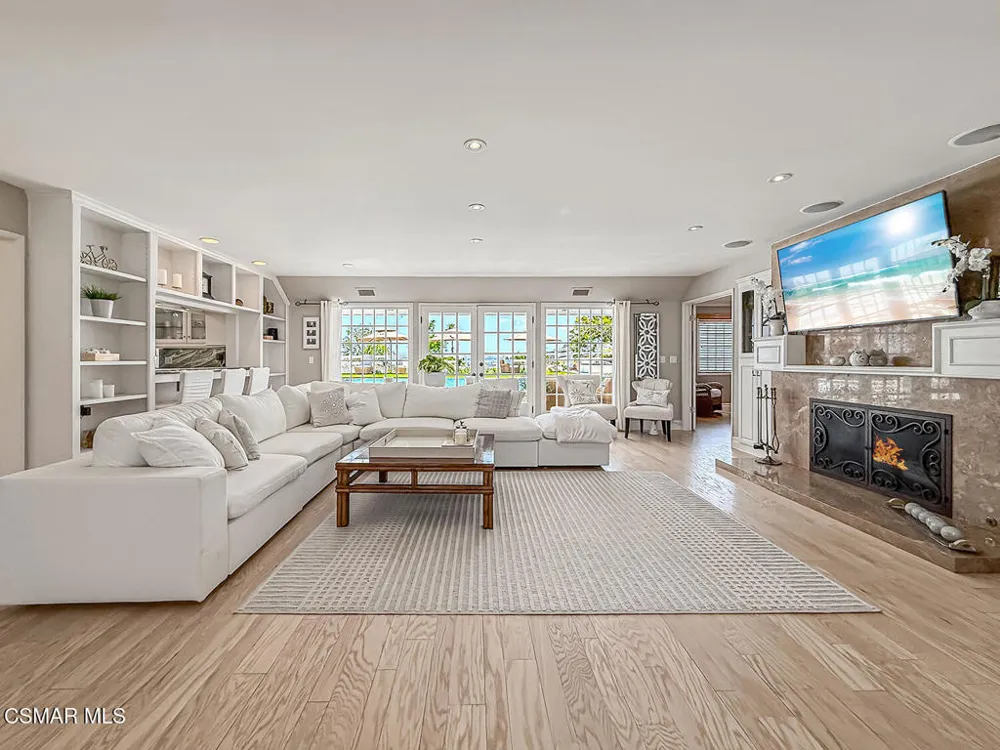 5 Concho Lane Bell Canyon, CA 91307