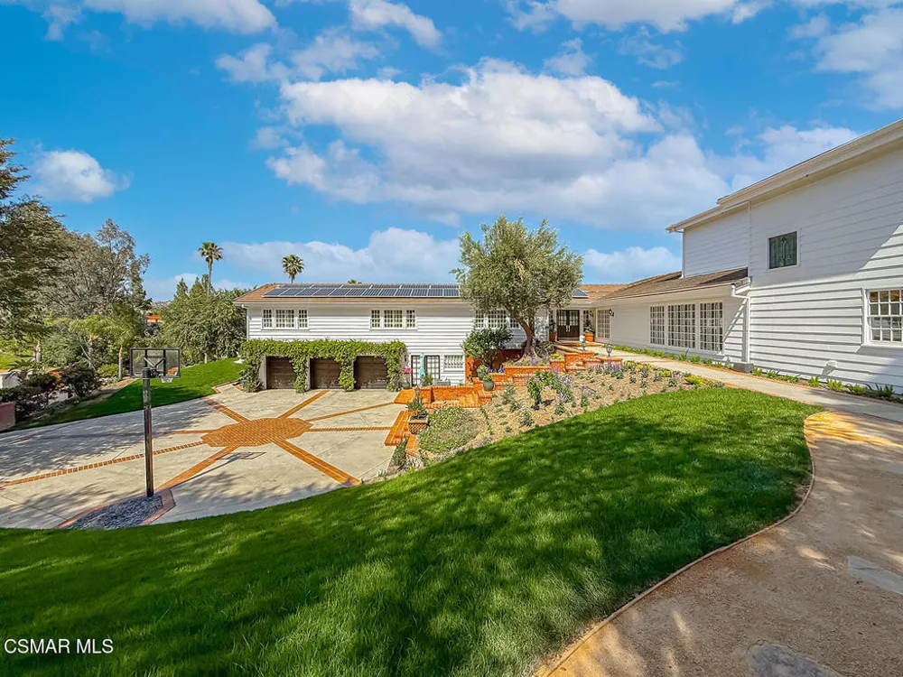 5 Concho Lane Bell Canyon, CA 91307