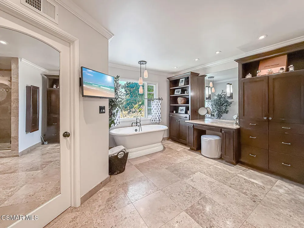 5 Concho Lane Bell Canyon, CA 91307
