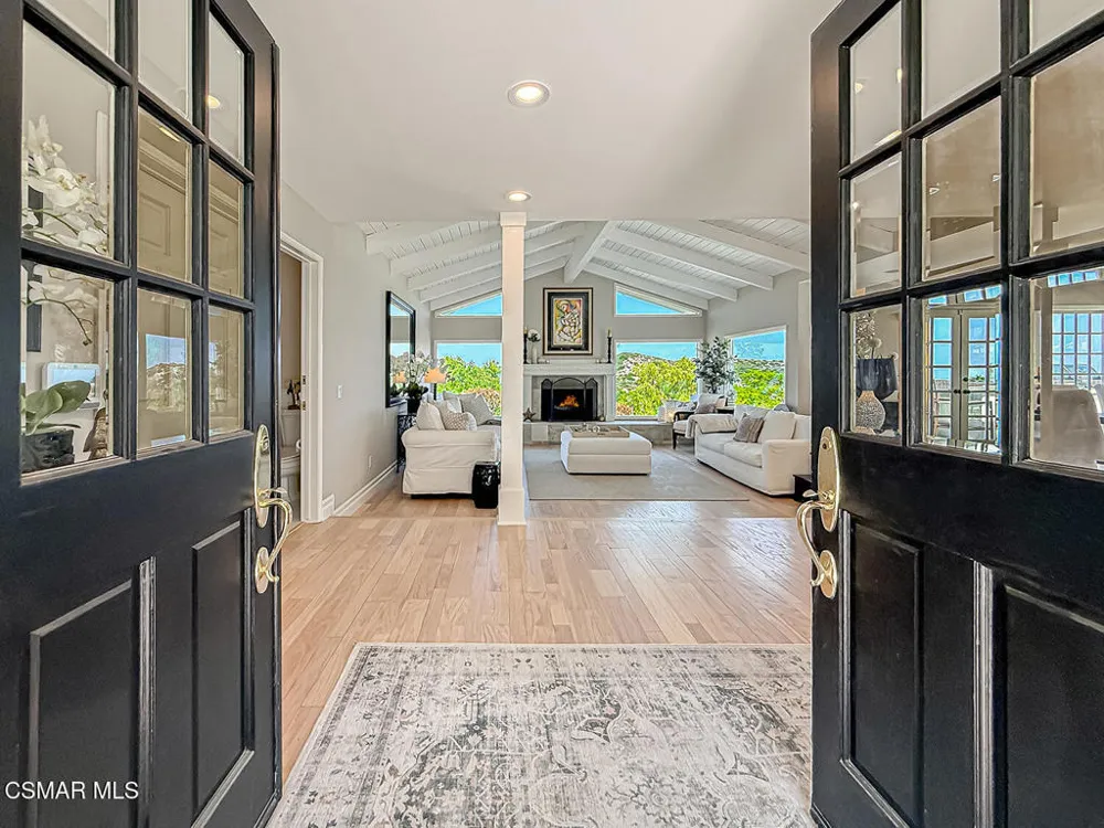 5 Concho Lane Bell Canyon, CA 91307