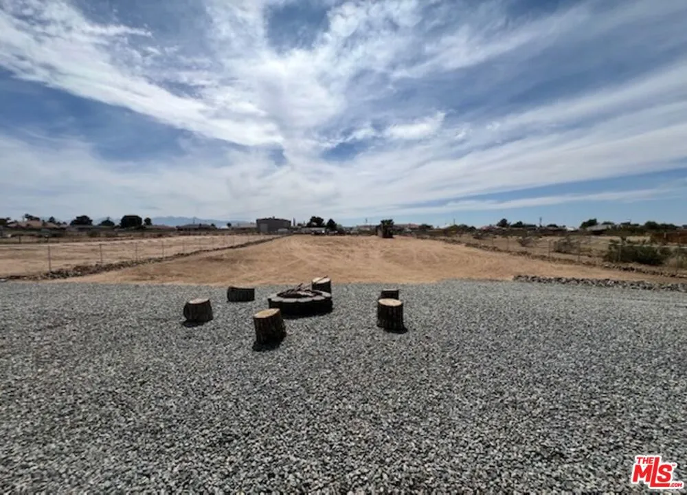 11548 11th Avenue Hesperia, CA 92345