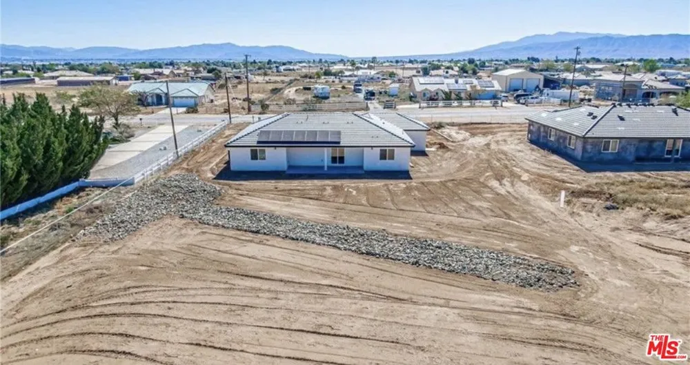 11548 11th Avenue Hesperia, CA 92345