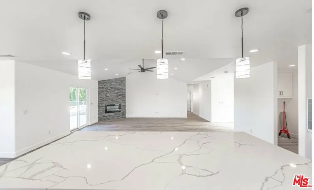11548 11th Avenue Hesperia, CA 92345