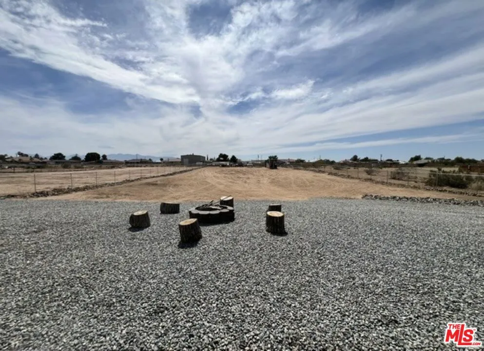 11548 11th Avenue Hesperia, CA 92345