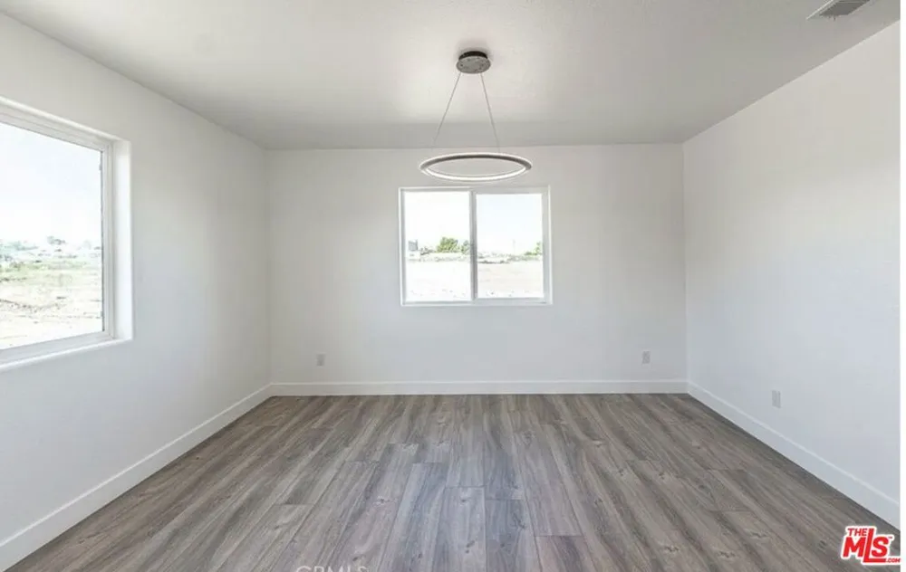 11548 11th Avenue Hesperia, CA 92345