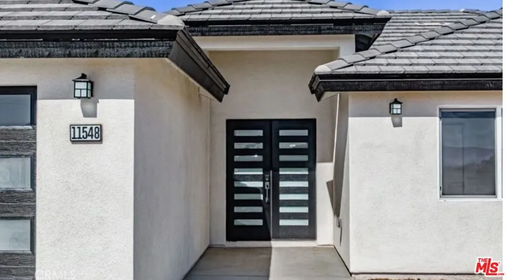 11548 11th Avenue Hesperia, CA 92345