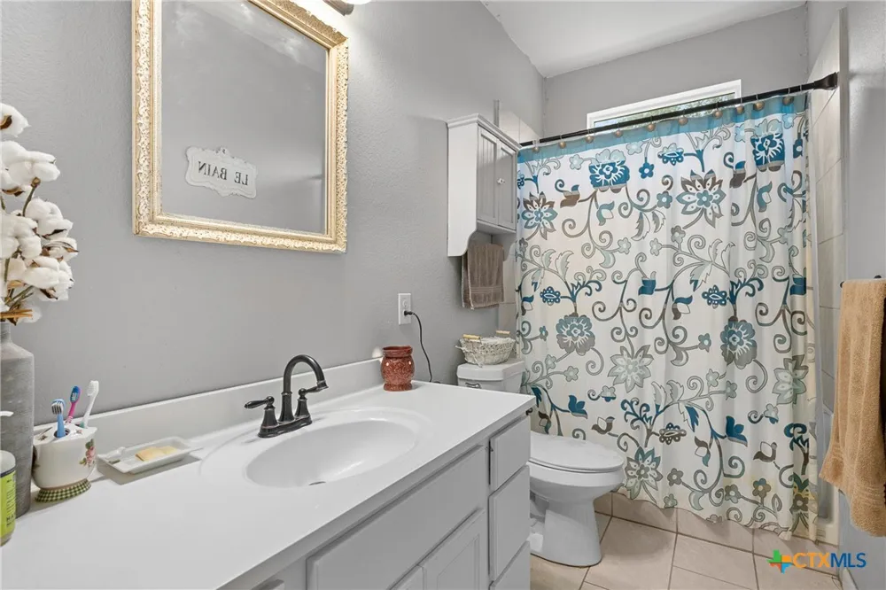 241 Cistern Road Rosanky, TX 78953