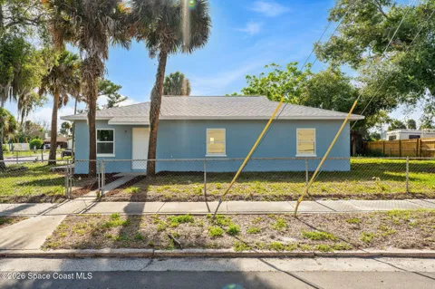 405 Dummitt Avenue