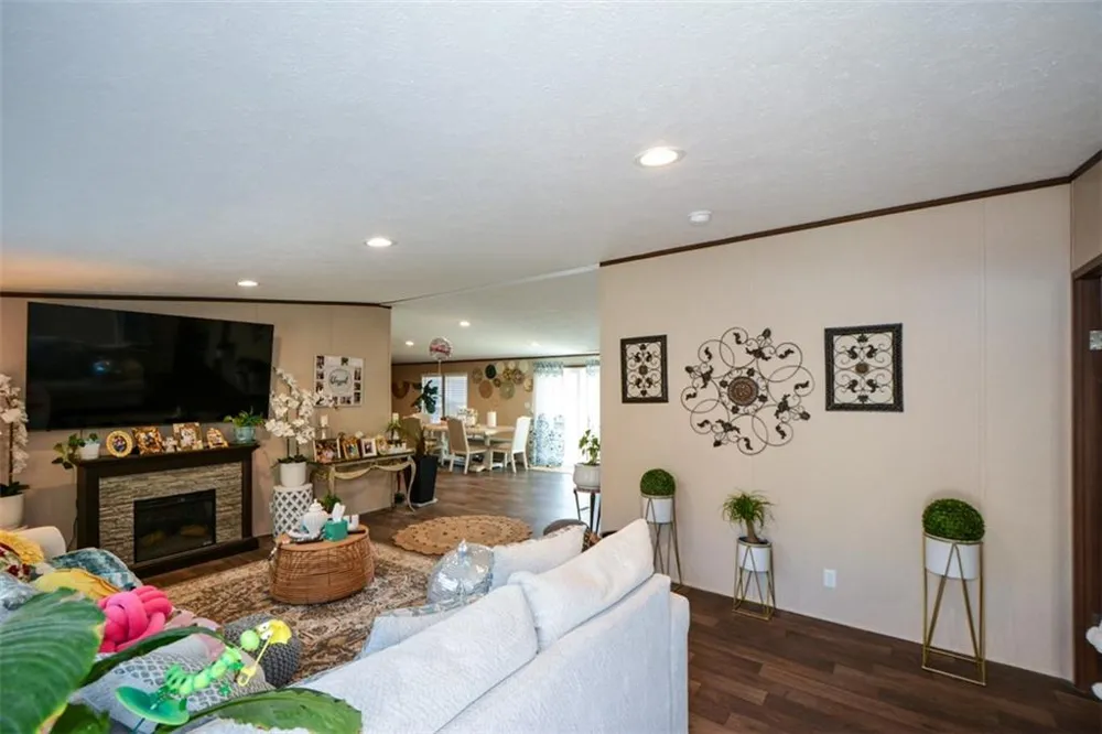 2339 Whitestone Road Talking Rock, GA 30175