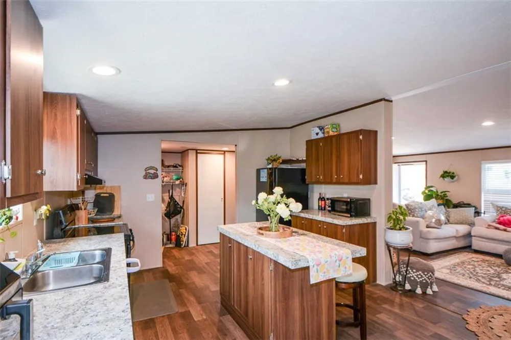 2339 Whitestone Road Talking Rock, GA 30175