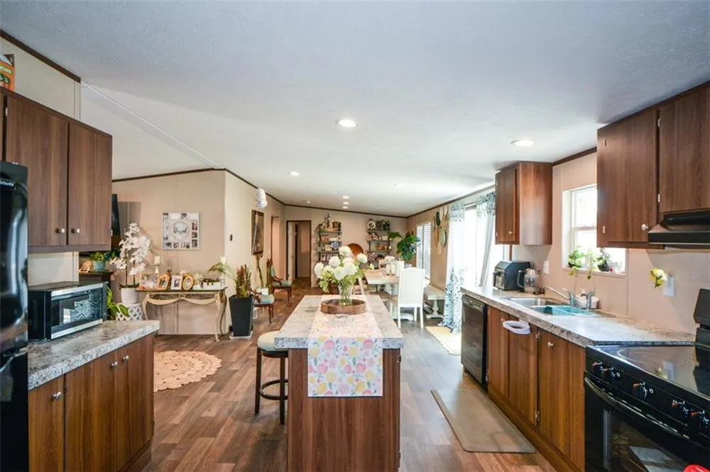 2339 Whitestone Road Talking Rock, GA 30175