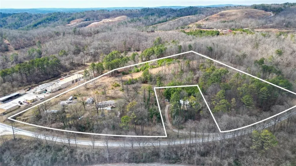 2339 Whitestone Road Talking Rock, GA 30175